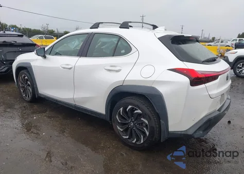 2022 Lexus Ux 200 z USA, uszkodzony, nr VIN JTHX3JBH6N2056212